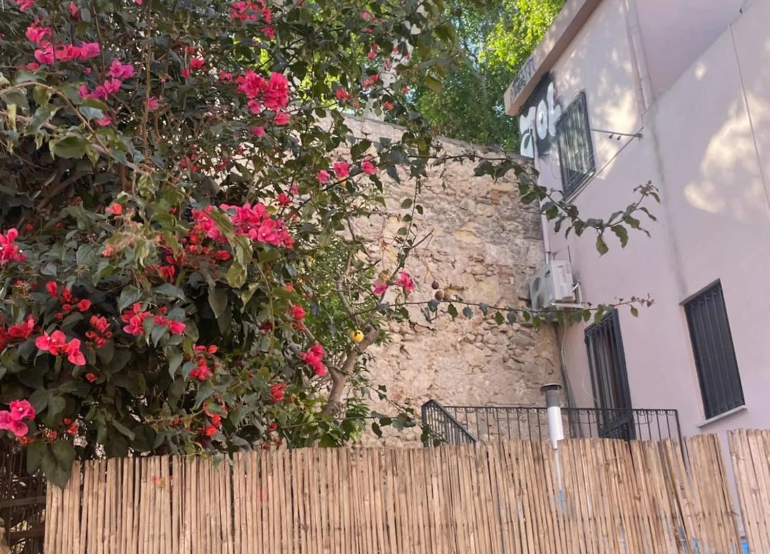 Apartment La Bouganville Cagliari Italy